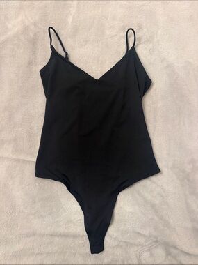 Black Low Cute V-Neck Slim Strap Bodysuit with Adjustable Straps